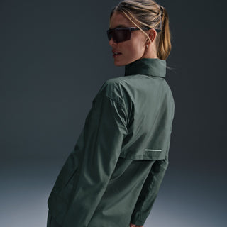 Nike Womens Fast Repel Running Jacket | Vintage Green/Reflective