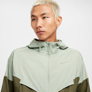 Nike Mens Windrunner Repel Jacket | Jade Horizon/Reflective Silver