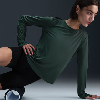 Nike Womens One Classics Dri-FIT Long-Sleeve Top | Vintage Green/Black