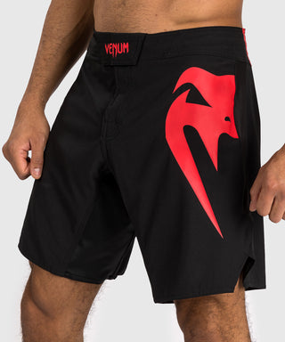 Venum Light 5.0 Fight Shorts | Black/Red