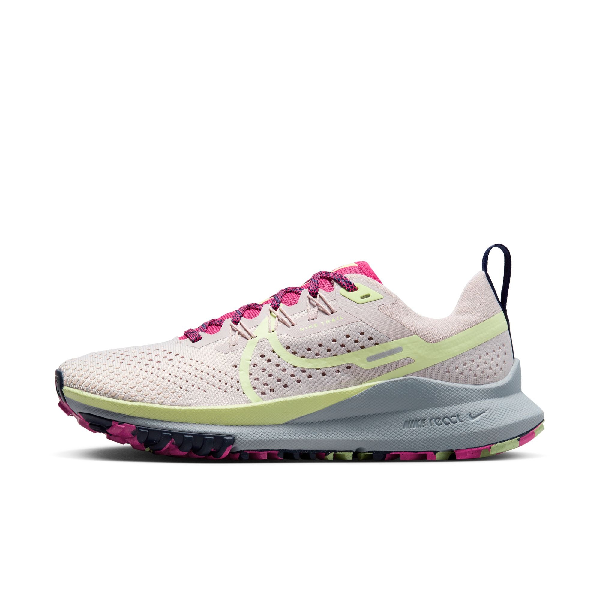 Pegasus 36 trail outlet luminous green